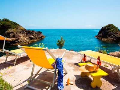 Esclusivo solarium sul mare del Giardino Eden Ischia