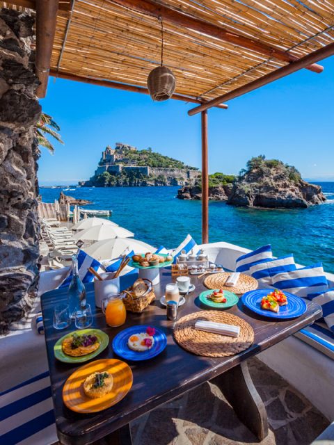 La colazione sul mare al Resort Giardino Eden Ischia